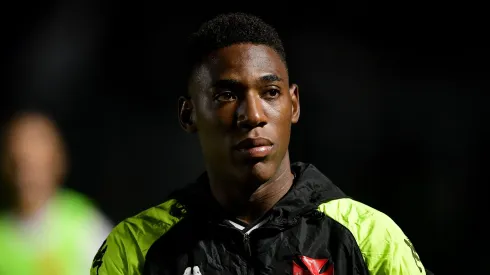 Leo jogador do Vasco durante partida contra o Athletico-PR no estadio Sao Januario pelo campeonato Brasileiro A 2024.