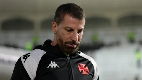 Pedrinho, presidente do Vasco, foi pego de surpresa com atitude tomada pelo Athletico.