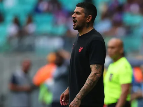 Lucho abre o jogo sobre permanência no comando do Athletico-PR