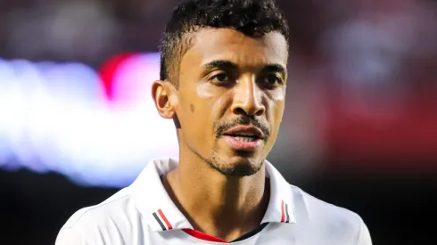 Luiz Gustavo durante confronto contra o Bragantino no Campeonato Paulista de 2024.