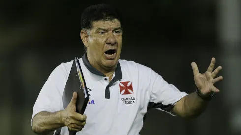 Joel Santana defendeu o Vasco.