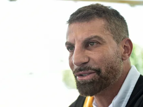 Pedrinho toma decisão sobre zagueiro do Vasco após oferta mexicana