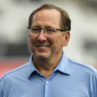 John Textor entra em contato com ex-Vasco na Europa para reforçar o Botafogo