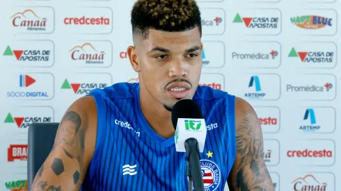 Foto: Felipe Oliveira / EC Bahia - Juninho durante entrevista coletiva no Bahia em 2020.
