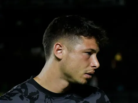 Vasco toma decisão de última hora sobre futuro de Capasso