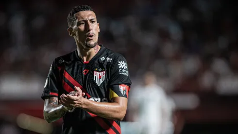 Gabriel Baralhas jogador do Internacional esteve por empréstimo no Atlético-GO em 2024.