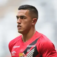 Athletico-PR toma atitude envolvendo Cuello em meio a negociações com o Atlético-MG