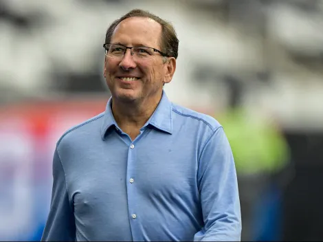 Textor faz proposta de R$75 milhões por atacante de rival do Botafogo