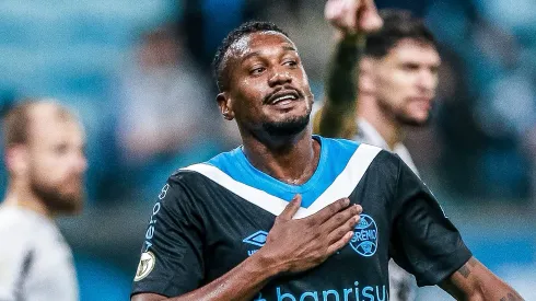 Edenilson virou assunto no Grêmio - Foto: Giancarlo Santorum/AGIF.