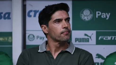 Abel Ferreira, técnico do Palmeiras, durante partida contra o Fluminense (Foto: Ettore Chiereguini/AGIF)