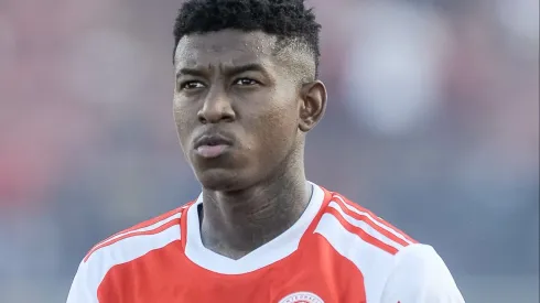 Vitão, jogador do Internacional