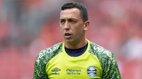 Marchesín, goleiro do Grêmio, durante partida contra o Internacional pelo Campeonato Brasileiro de 2024. Foto: Liamara Polli/AGIF