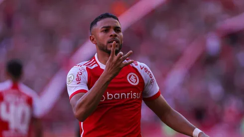 Wanderson virou assunto no Internacional (Imagem: Foto: Maxi Franzoi/AGIF)