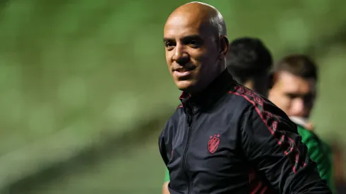 Pepa no comando técnico do Sport durante o Campeonato Brasileiro Série B - Foto: Gilson Lobo/AGIF