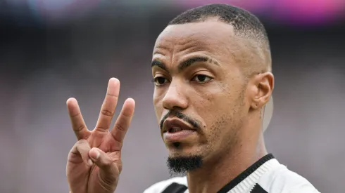 RJ – RIO DE JANEIRO – 08/12/2024 – BRASILEIRO A 2024, BOTAFOGO X SAO PAULO – Marlon Freitas jogador do Botafogo durante partida contra o Sao Paulo no estadio Engenhao pelo campeonato Brasileiro A 2024. Foto: Thiago Ribeiro/AGIF