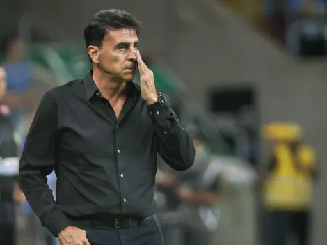 Grêmio busca reforço nos Estados Unidos após cobrança de Gustavo Quinteros