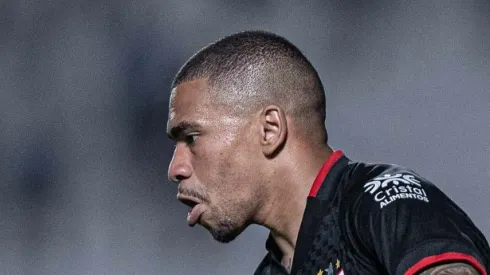 Lucas Esteves jogador do Vitória