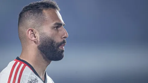 Thiago Maia jogador do Flamengo durante partida contra o Goias no estadio Serrinha pelo campeonato Brasileiro A 2023.