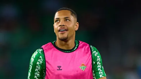 Vitor Roque interessa ao Palmeiras.