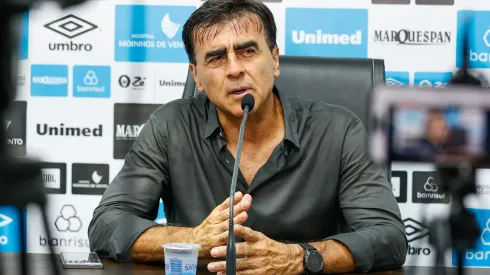 Gustavo Quinteros técnico do Grêmio