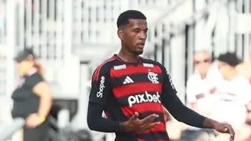 Cleiton, zagueiro do Flamengo. Foto: Gilvan de Souza / CRF