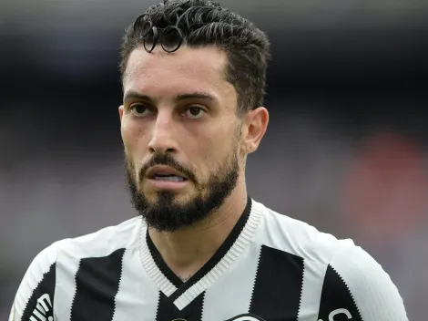 Alex Telles e Barboza são punidos pelo STJD