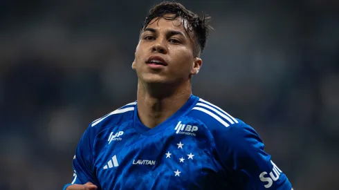 Kaio Jorge durante confronto contra o Criciúma no Brasileirão 2024.