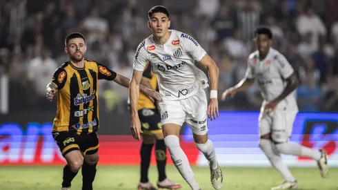 SP – SANTOS – 23/09/2024 – BRASILEIRO B 2024, SANTOS X NOVORIZONTINO – Jair Cunha jogador do Santos durante partida contra o Novorizontino no estadio Vila Belmiro pelo campeonato Brasileiro B 2024. Foto: Abner Dourado/AGIF