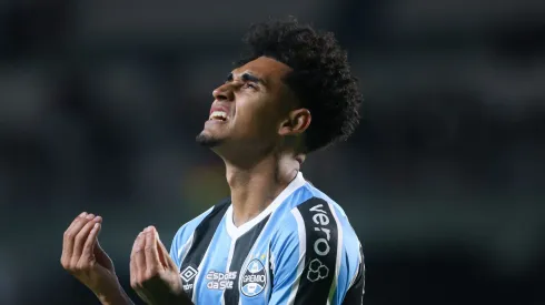 Du Queiroz voltará ao Brasil.