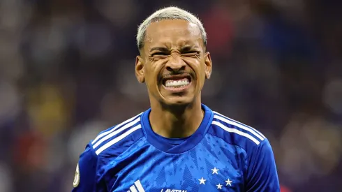Matheus Pereira, jogador do Cruzeiro, durante partida contra o Corinthians no Mineirão, pelo Campeonato Brasileiro.