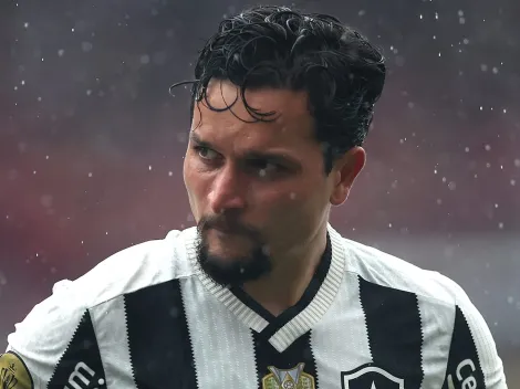 Notícia sobre Artur 'explode' nos bastidores do Botafogo