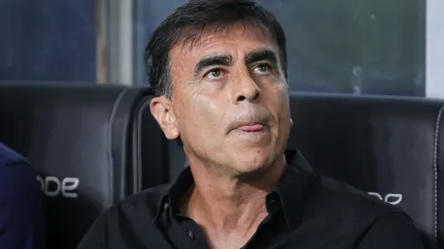 Gustavo Quinteros durante confronto contra o Caxias no Campeonato Gaúcho de 2025.