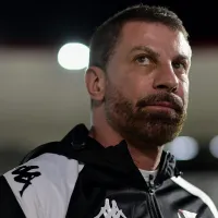 Pedrinho aprova e salário de Néyser Villarreal ‘vaza’ no Vasco: “Aumentou de mais”