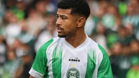 Lucas Ronier jogador do Coritiba