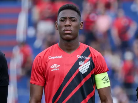 Athlético-PR fecha com 'novo parça' para Léo