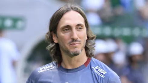 Luis Zubeldia, técnico do São Paulo, durante partida contra o Palmeiras no estadio Arena Allianz Parque pelo campeonato Paulista 2025. Foto: Marcello Zambrana/AGIF