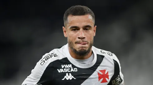 RJ – RIO DE JANEIRO – 05/03/2025 – COPA DO BRASIL 2025, NOVA IGUACU X VASCO – Coutinho jogador do Vasco durante partida contra o Nova Iguacu no estadio Engenhao pelo campeonato Copa Do Brasil 2025. Foto: Thiago Ribeiro/AGIF
