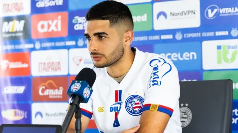 Foto: Letícia Martins/EC Bahia – Michel Araújo durante entrevista coletiva de apresentação no Bahia.