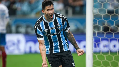 Mathias Villasanti jogador do Gremio comemora seu gol durante partida contra o Bahia no estadio Arena do Gremio pelo campeonato Copa do Brasil 2023.