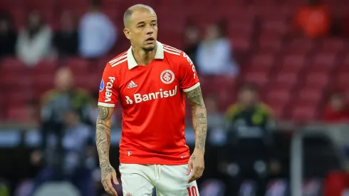 INTERNACIONAL X GUAIRENA – D'Alessandro jogador do Internacional durante partida contra o Guairena no estadio Beira-Rio pelo campeonato Copa Sul-Americana 2022.