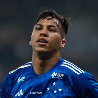 Cobrança interna no Cruzeiro é revelada por Kaio Jorge, que afirma: “Parar de falar bonito”