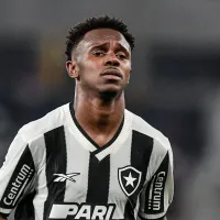 Fisioterapeuta do Botafogo ‘dispara’ sobre situação de Jeffinho: “Ele não teve base”