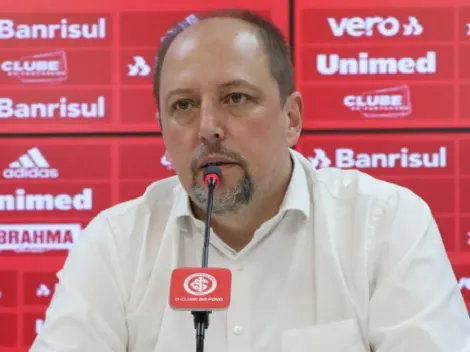 Presidente do Internacional 'visita' Borré em jogo da seleção e faz revelação sobre Raphinha