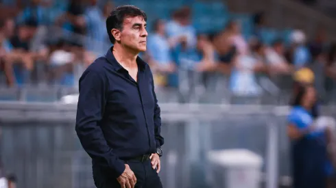 SP – PORTO ALEGRE – 29/03/2025 – BRASILEIRO A 2025, GREMIO X ATLETICO-MG – Gustavo Quinteros tecnico do Gremio durante partida contra o Atletico-MG no estadio Arena do Gremio pelo campeonato Brasileiro A 2025. Foto: Maxi Franzoi/AGIF
