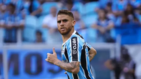 Cuéllar virou assunto no Grêmio.