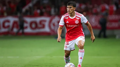 Bernabei jogador do Internacional durante partida contra o Avenida no estadio Beira-Rio pelo campeonato Gaucho 2025. Foto: Maxi Franzoi/AGIF