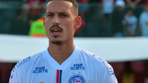 Gabriel Xavier durante confronto entre Bahia e Vitória no Campeoanto Baiano de 2025.
