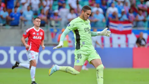 BA – SALVADOR – 03/04/2025 – COPA LIBERTADORES 2025, BAHIA X INTERNACIONAL – Ronaldo, goleiro do Bahia durante partida contra o Internacional no estadio Fonte Nova pelo campeonato Copa Libertadores 2025. Foto: Walmir Cirne/AGIF