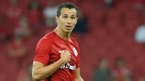 Leandro Damião durante confronto contra o Goiás na Série B de 2017.