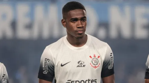 Félix Torres em partida pelo Corinthians. Foto: Robson Mafra/AGIF